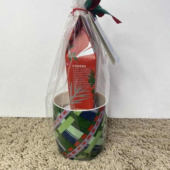 Starbucks Holiday Blend Coffee And Green Starbucks Ceramic Mug 18oz Gift Set - Picture 8 of 9